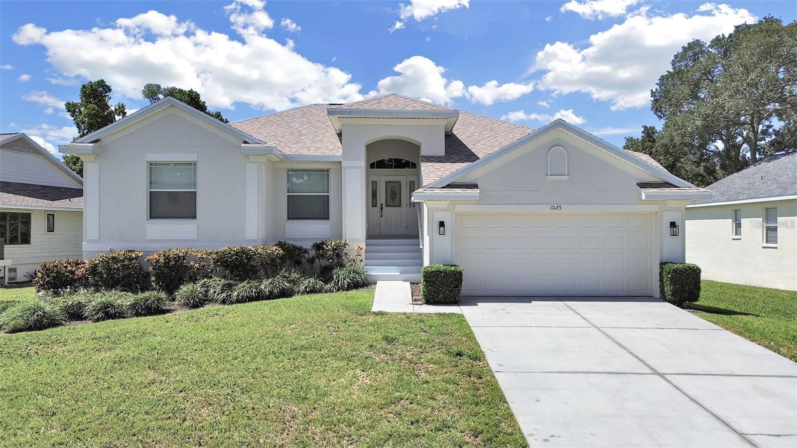 1025 LAKE AVOCA PL - Photo 1