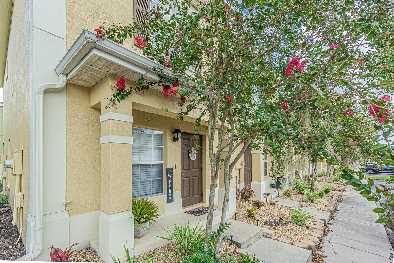 8514 BRUSHLEAF WAY - Photo 1