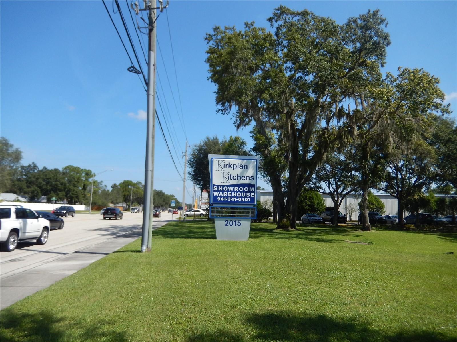 2015 CATTLEMEN RD - Photo 1