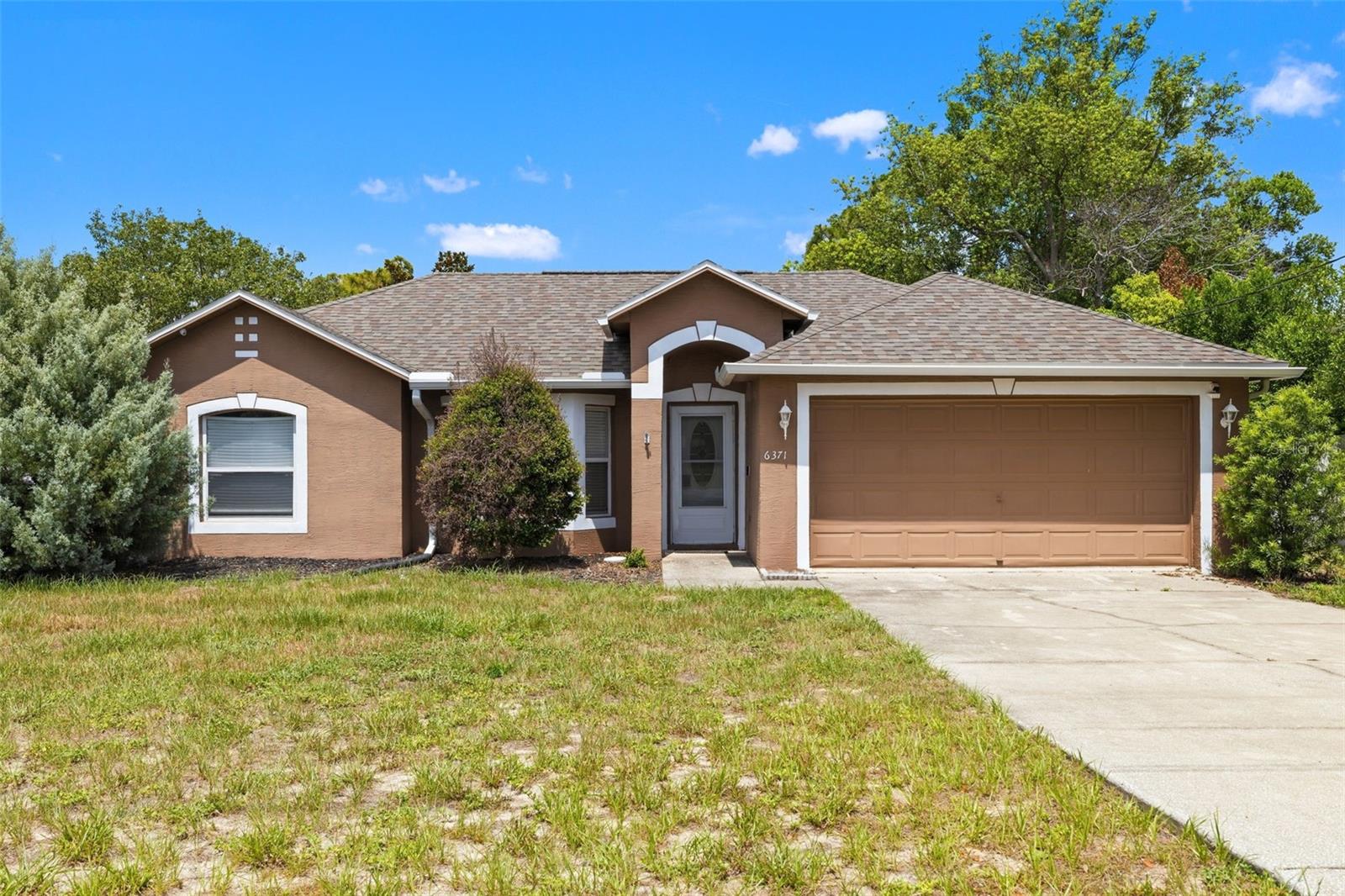 6371 SHADYDALE AVE - Photo 1