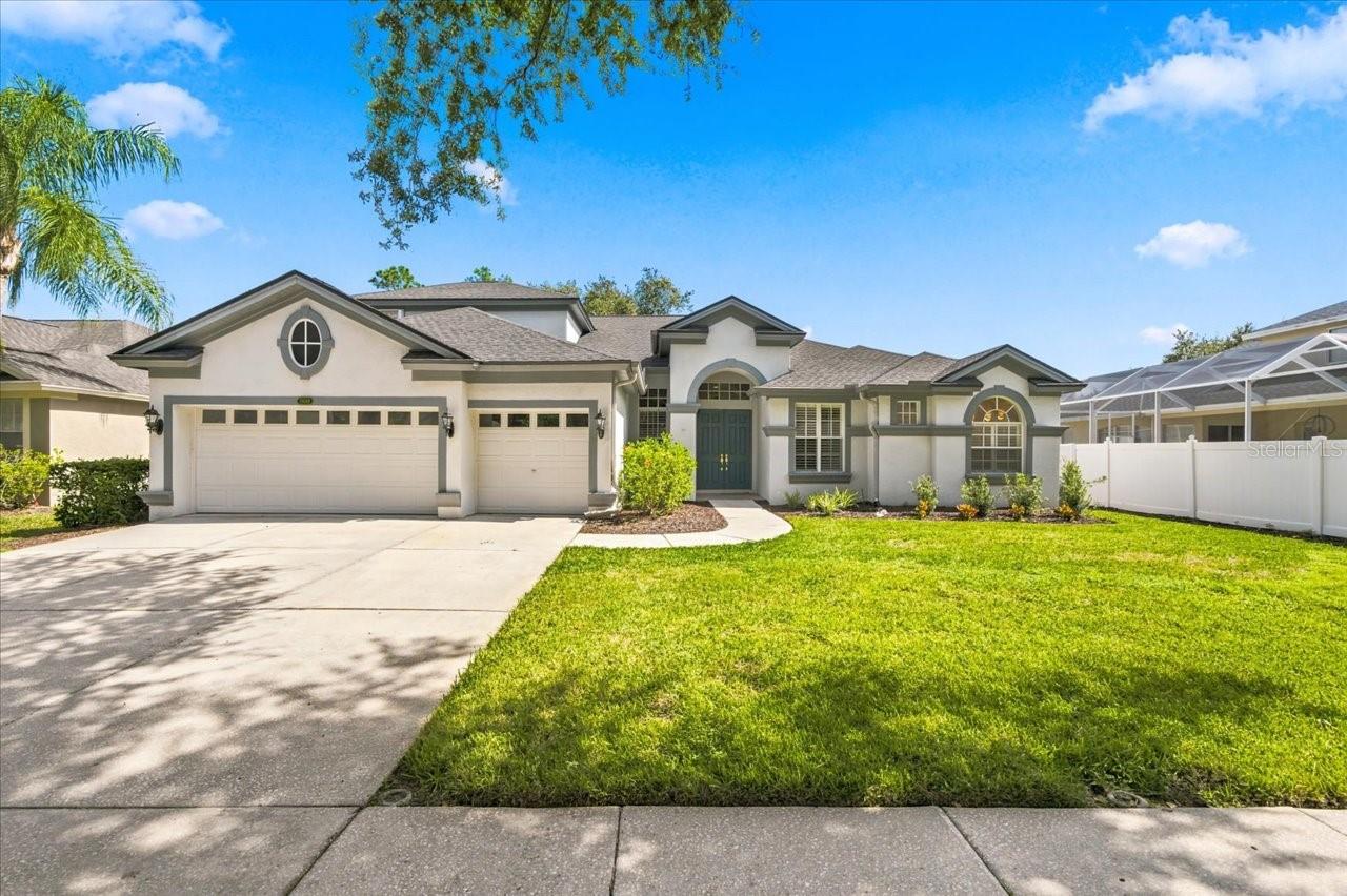 15019 LAKE EMERALD BLVD - Photo 1
