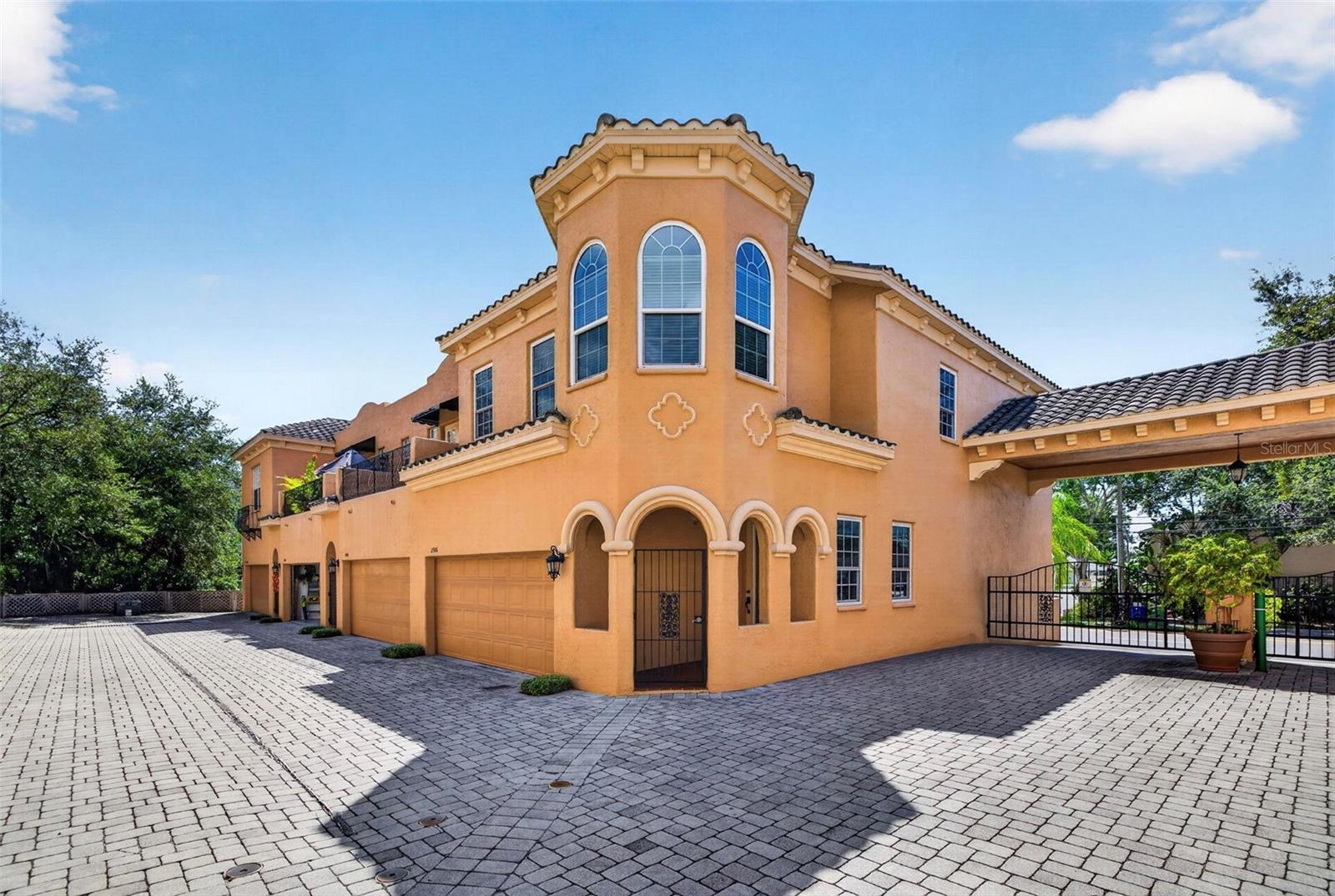 2908 HANSEN MANOR LN - Photo 1