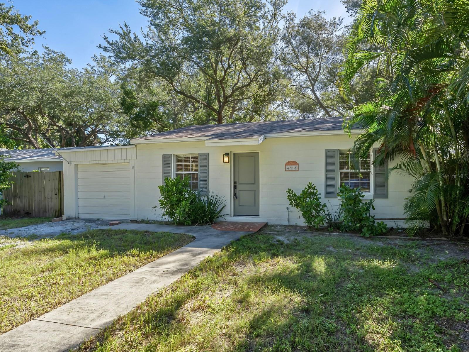 4318 S WEST SHORE BLVD - Photo 1
