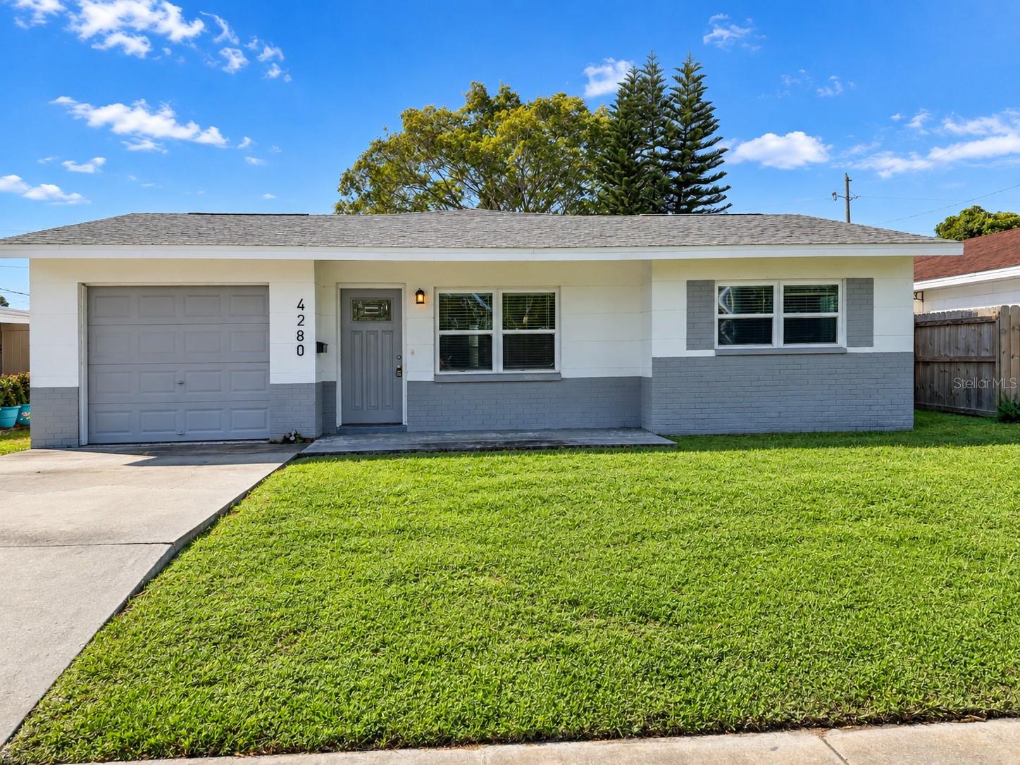 4280 70TH AVE N - Photo 1