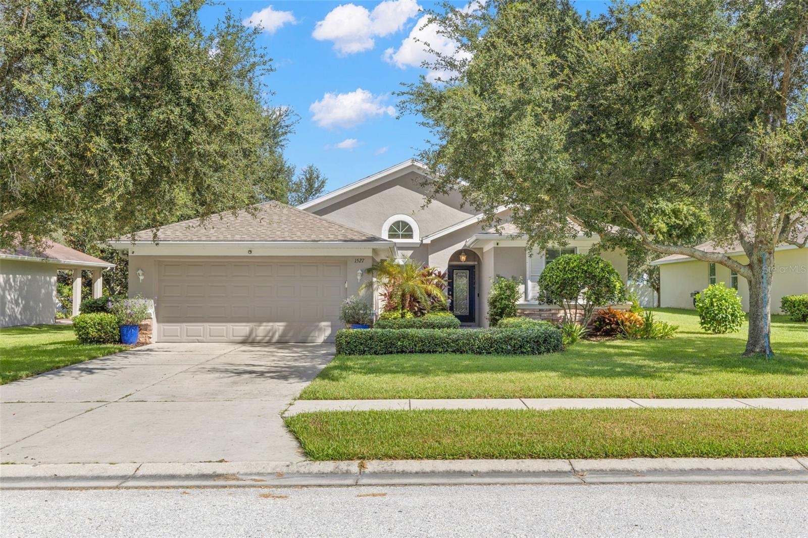 1527 RIVER CT - Photo 1