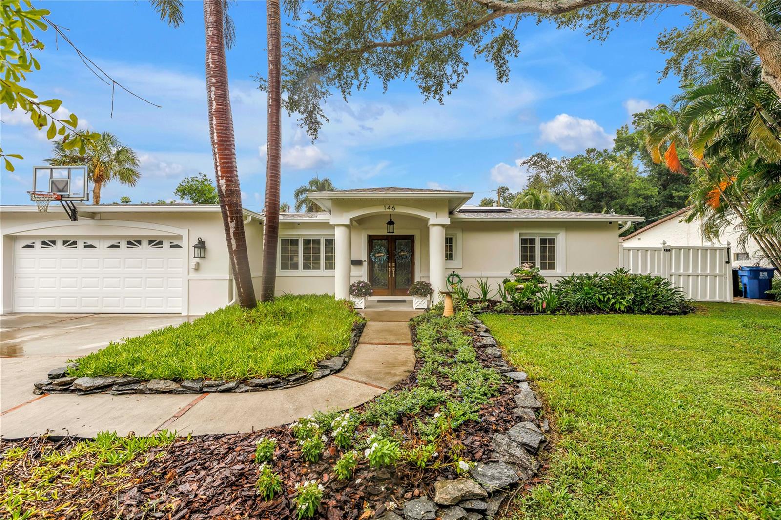 146 GIRALDA BLVD NE - Photo 1