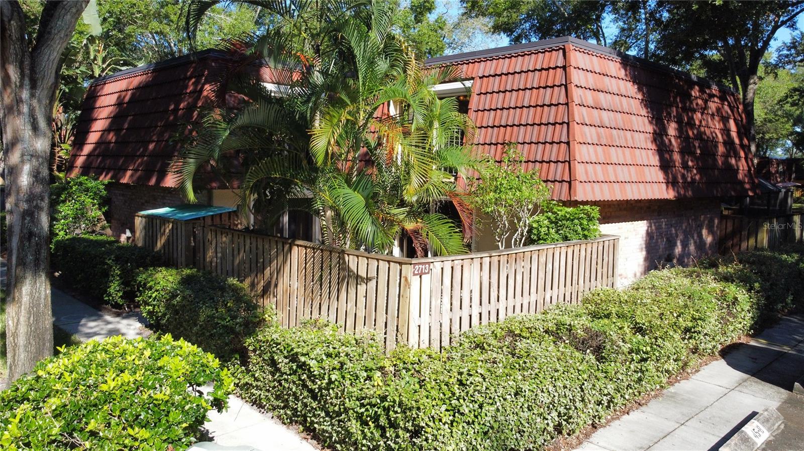 2713 11TH CT - Photo 1