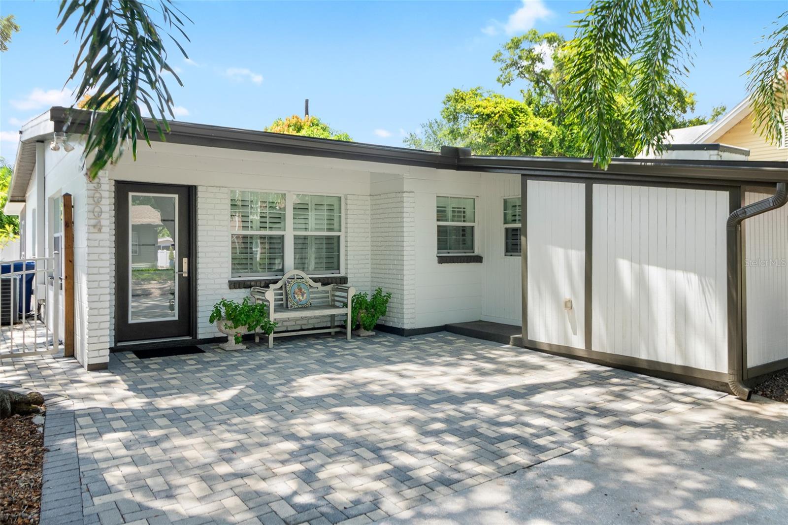 3004 W BAY VILLA AVE - Photo 1