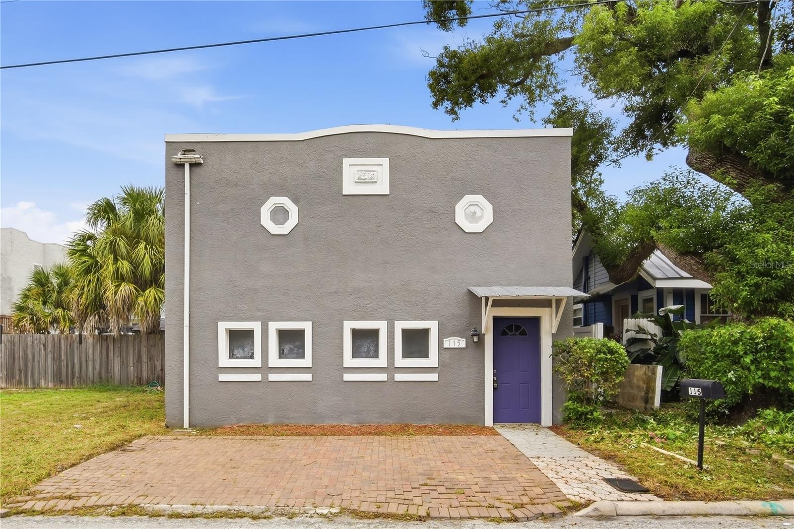 115 W ALLISON CT - Photo 1