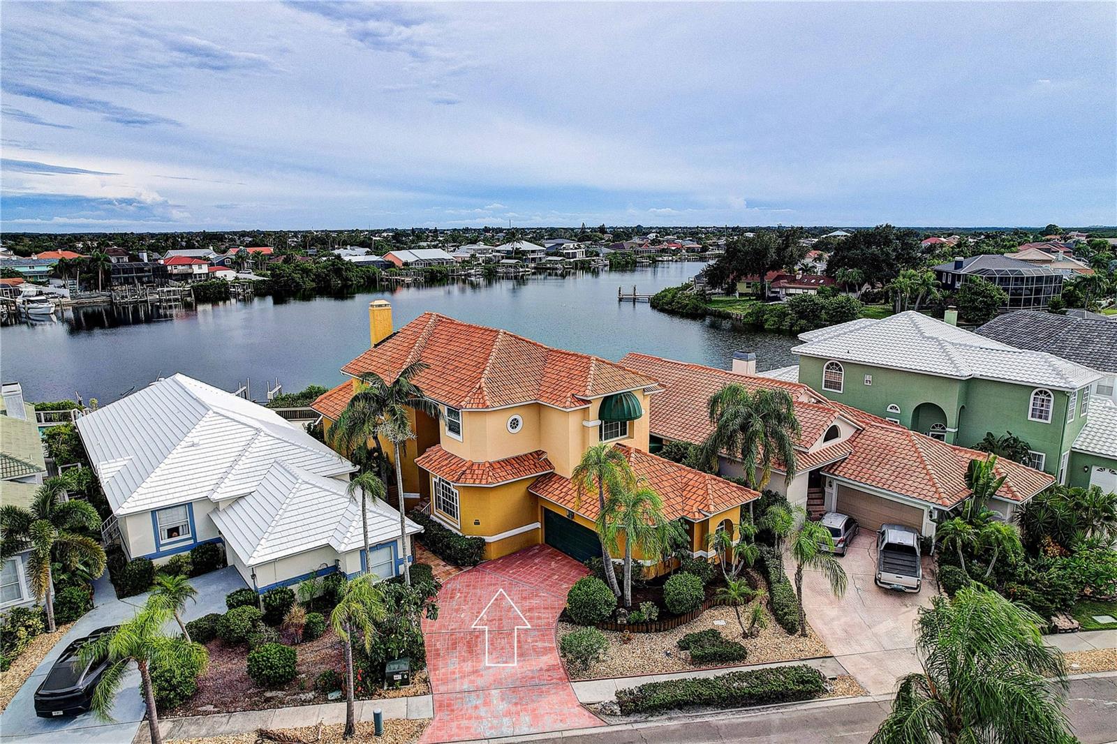 852 SYMPHONY ISLES BLVD - Photo 1
