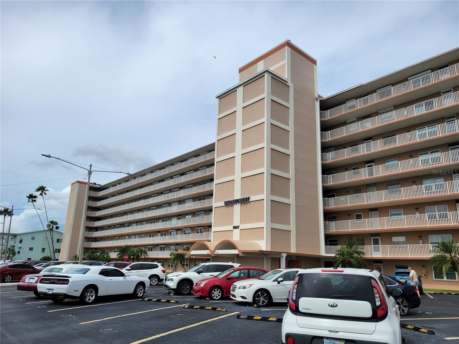 1847 SHORE DR S #204 - Photo 1