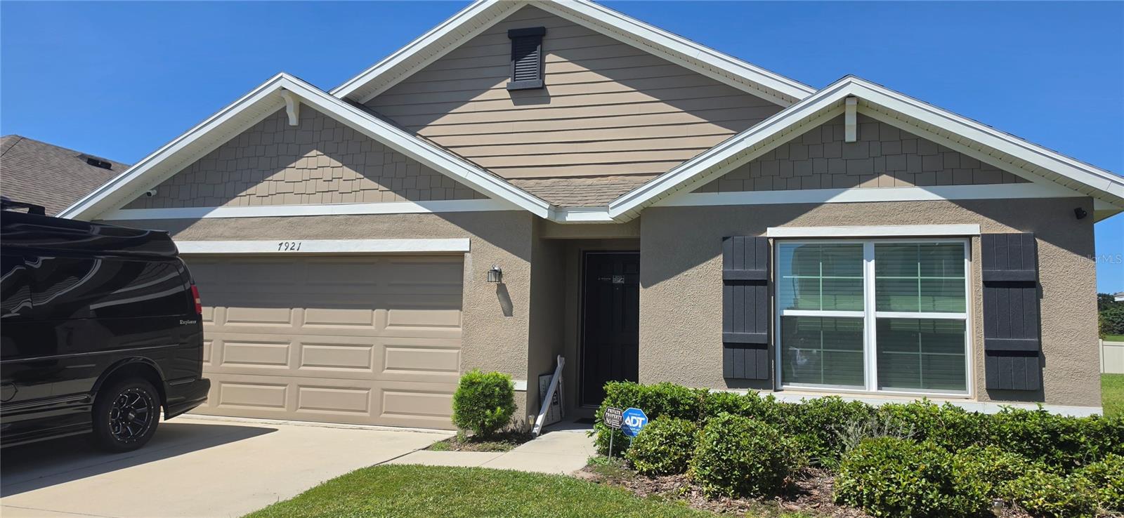 7921 SAIL CLOVER LN - Photo 1