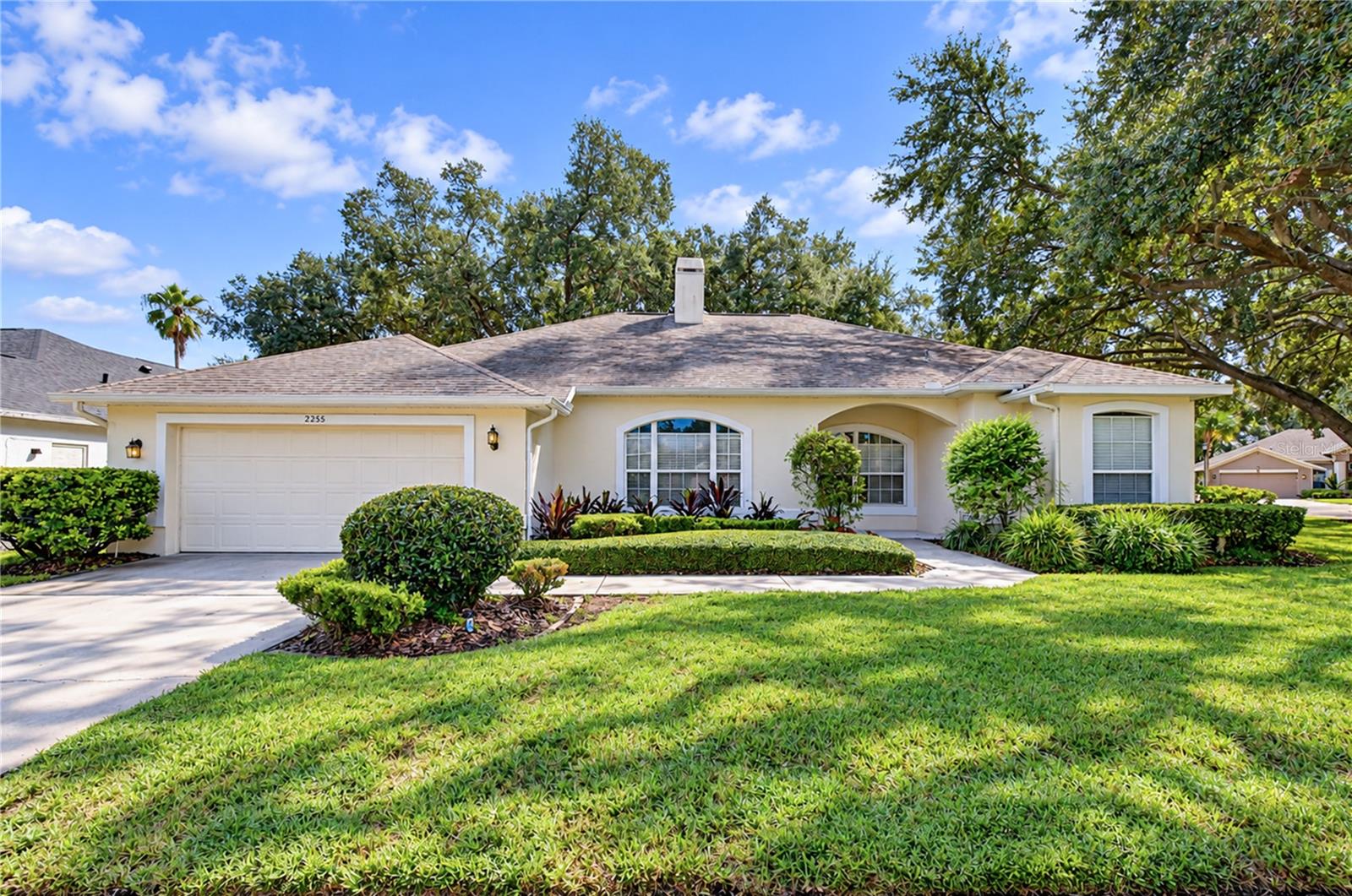 2255 EAGLE BLUFF DR - Photo 1