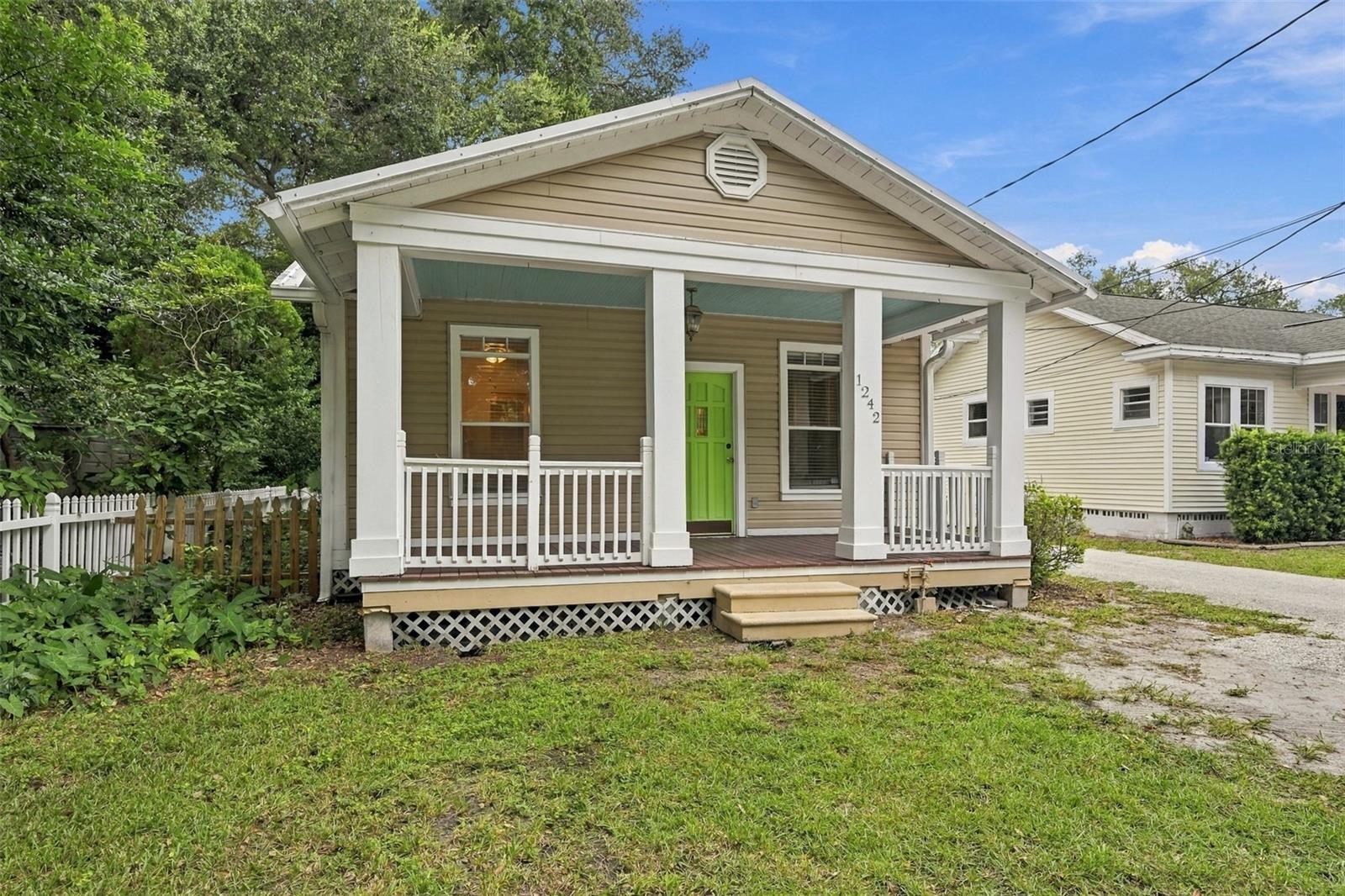 1242 NEW YORK AVE - Photo 1