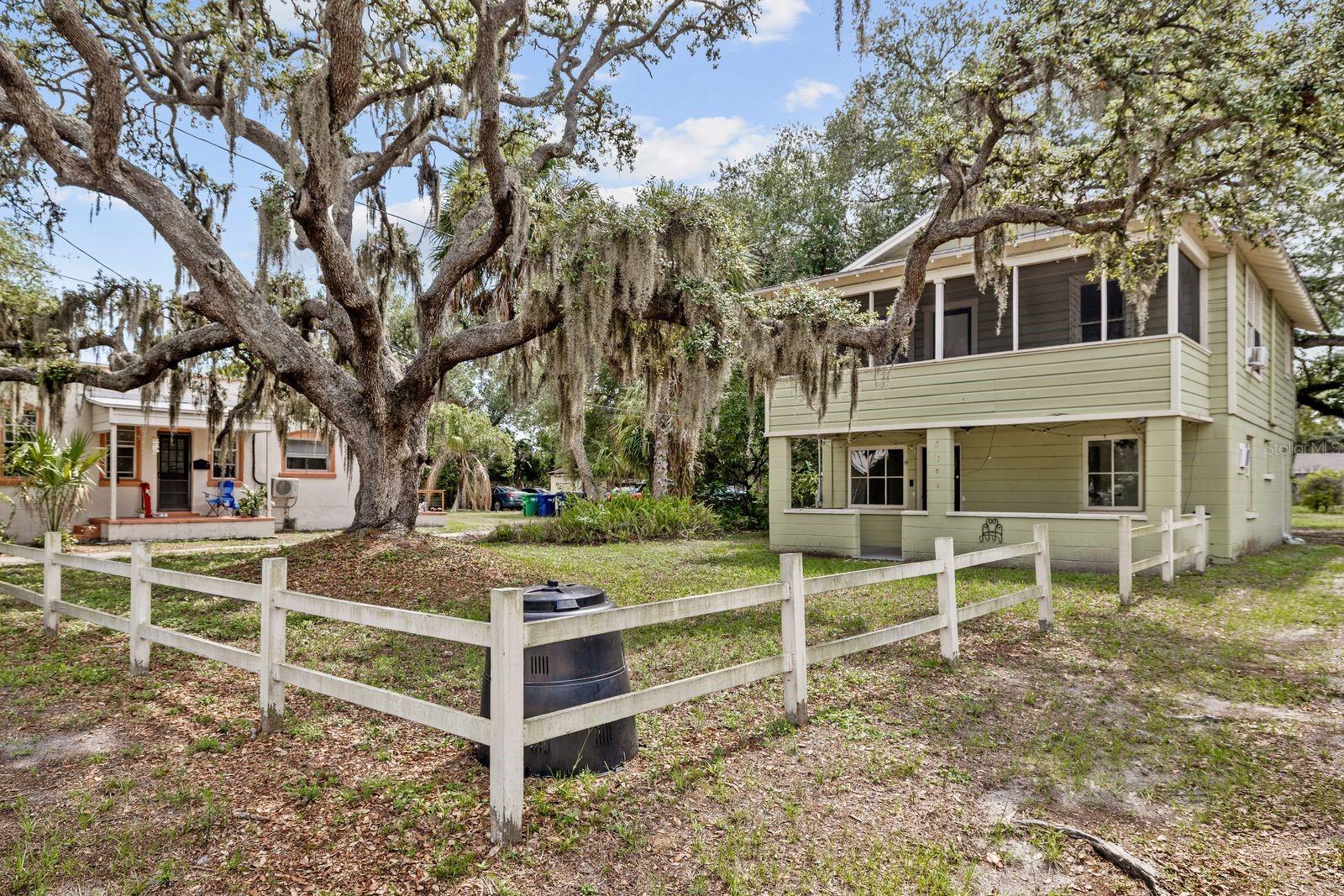 5914 N OLA AVE - Photo 1