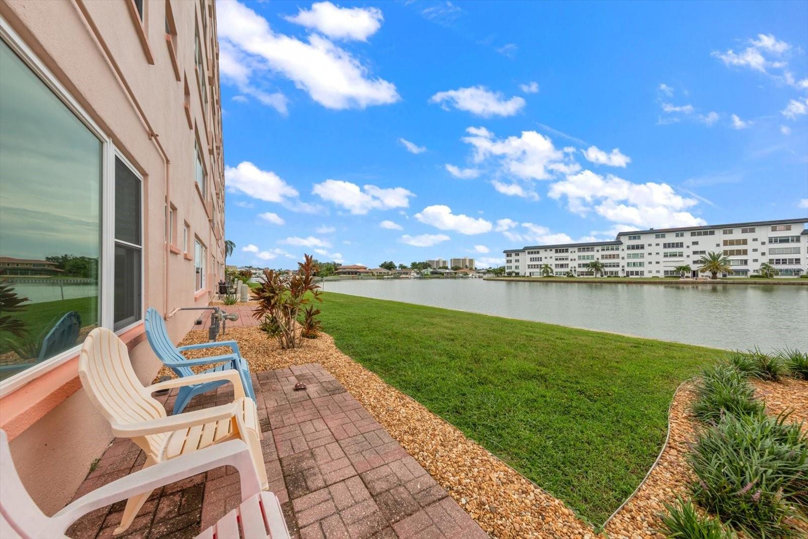 6025 SHORE BLVD S #107 - Photo 1
