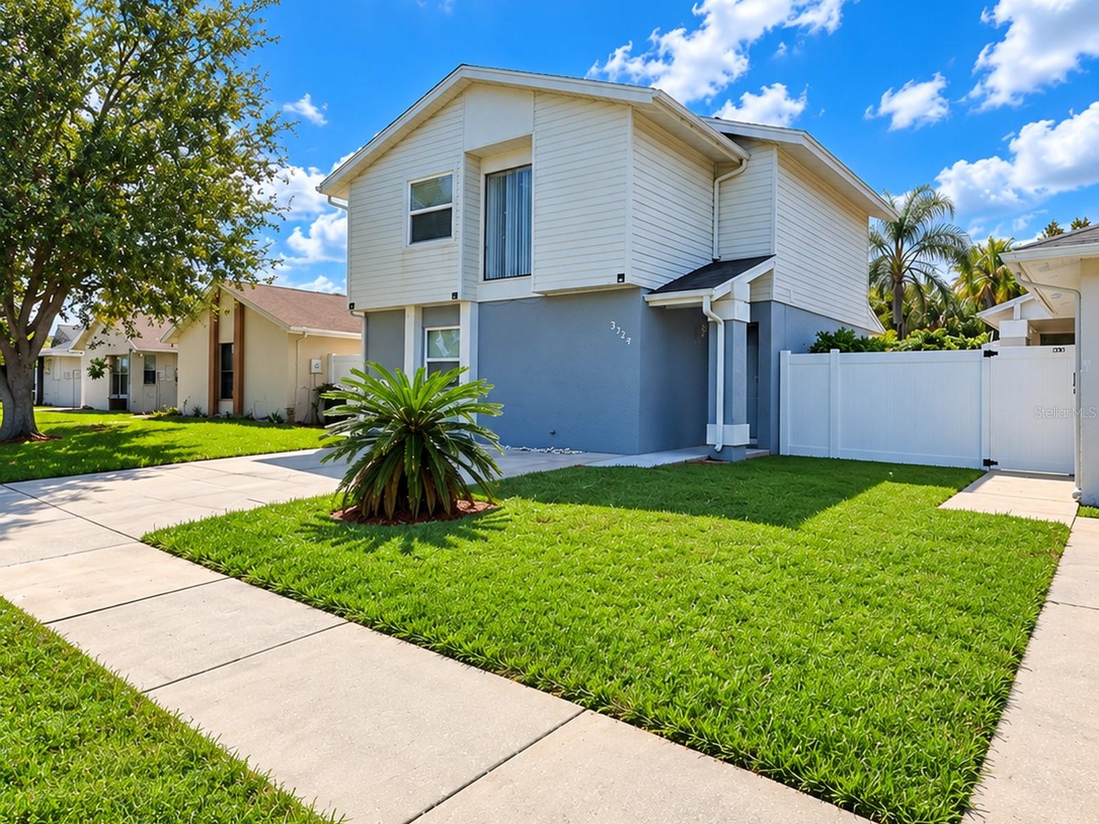 5124 SPRINGWOOD DR - Photo 1