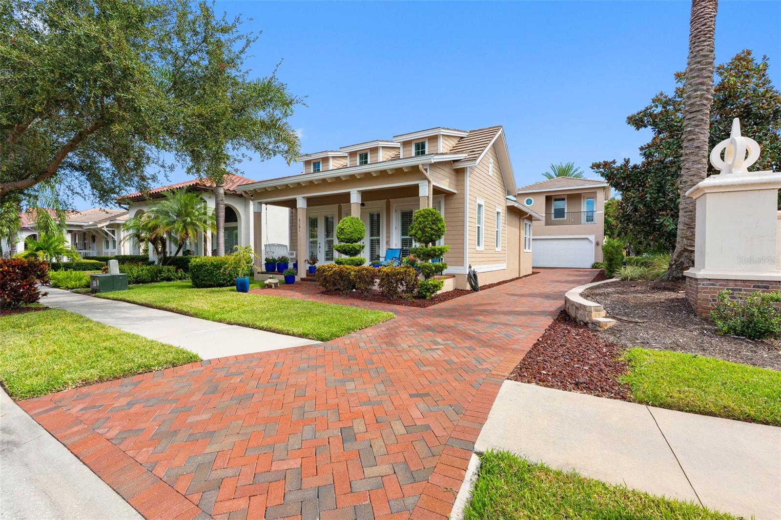6101 YEATS MANOR DR - Photo 1