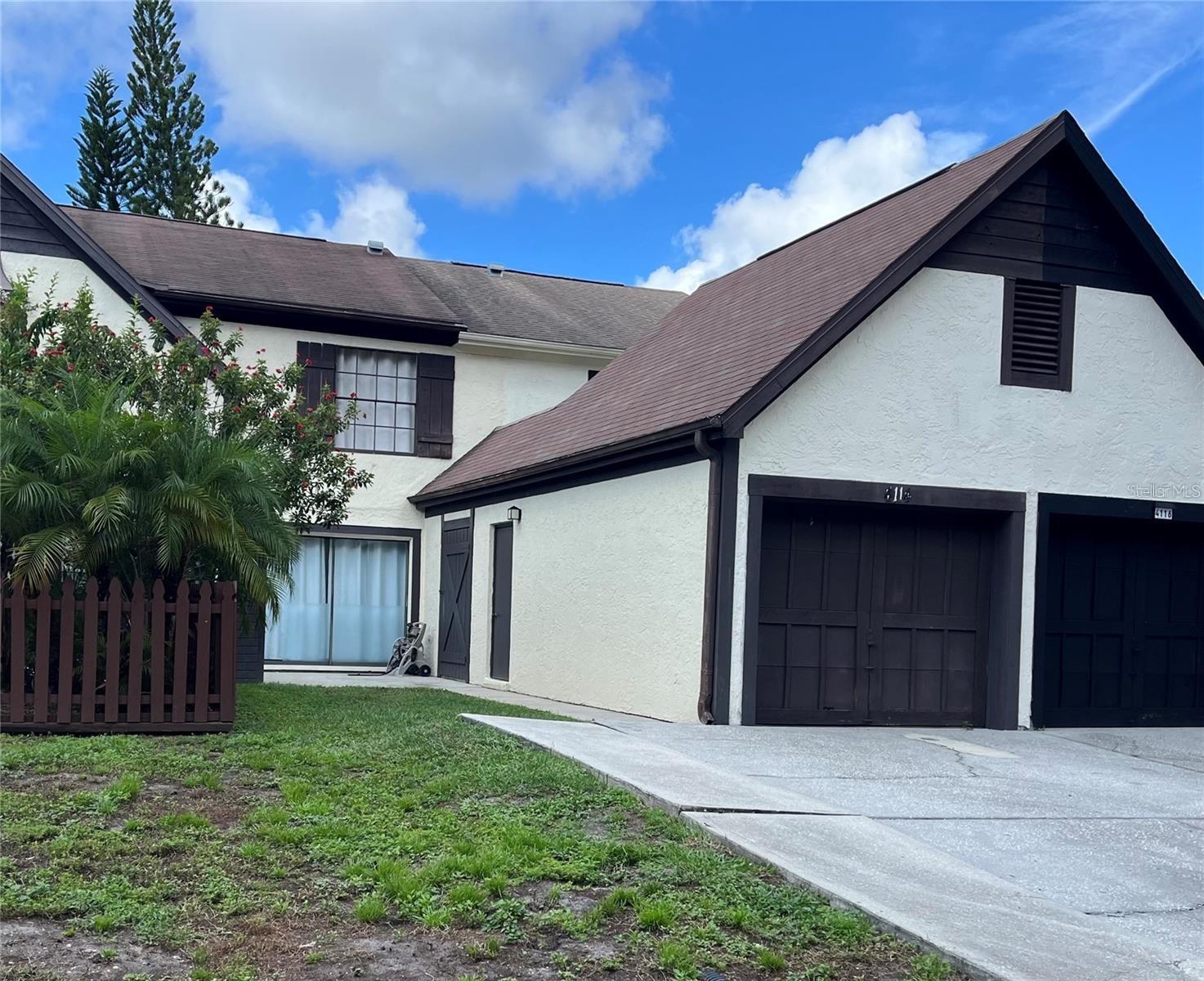 4114 WOODLARK DR - Photo 1