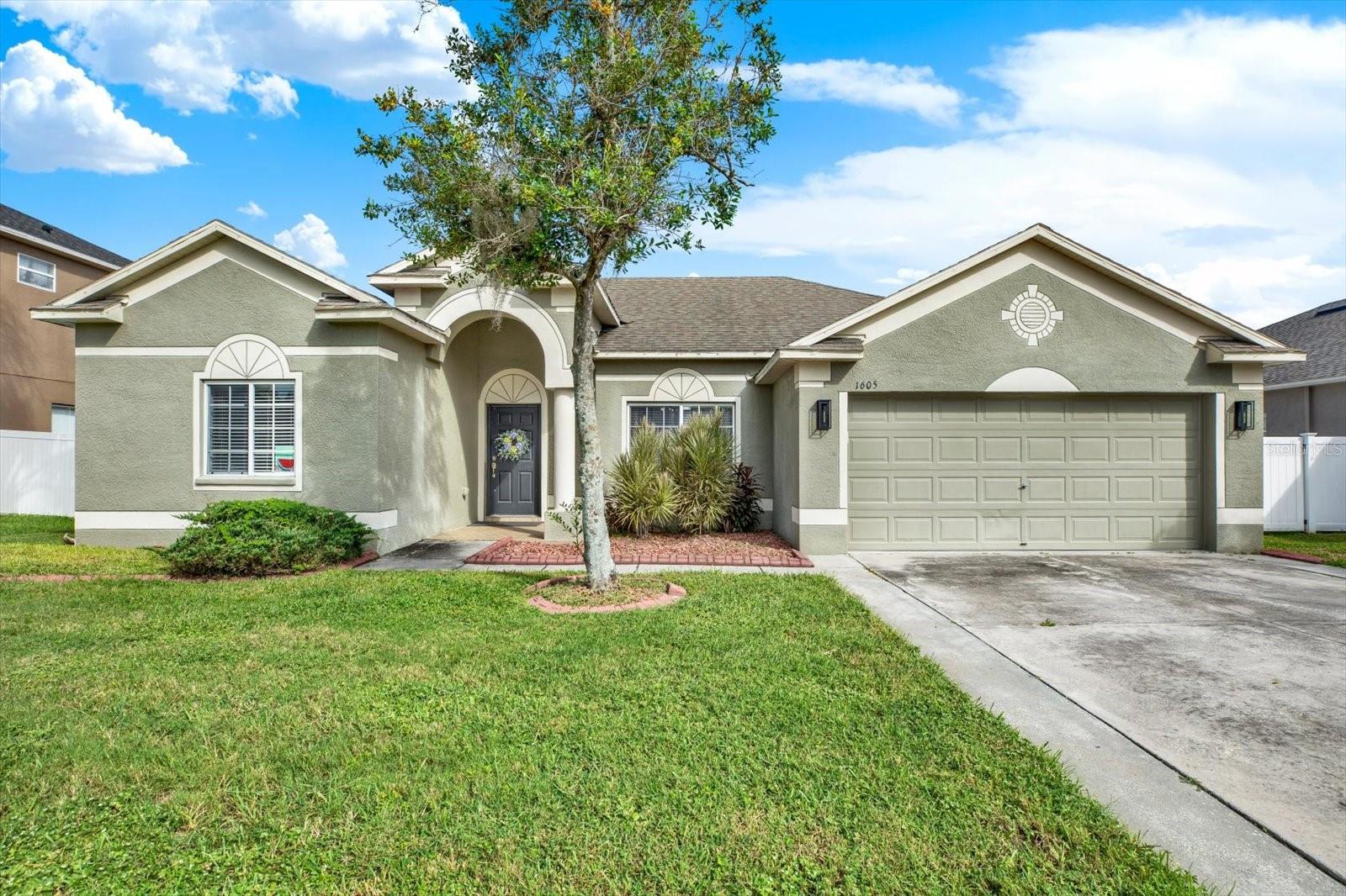 1605 AMARYLLIS CT - Photo 1