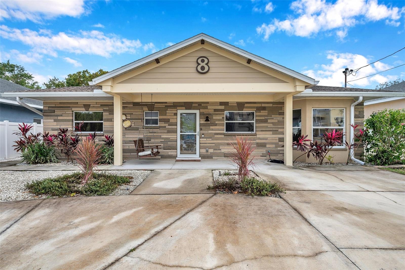 8 CITRUS DR - Photo 1