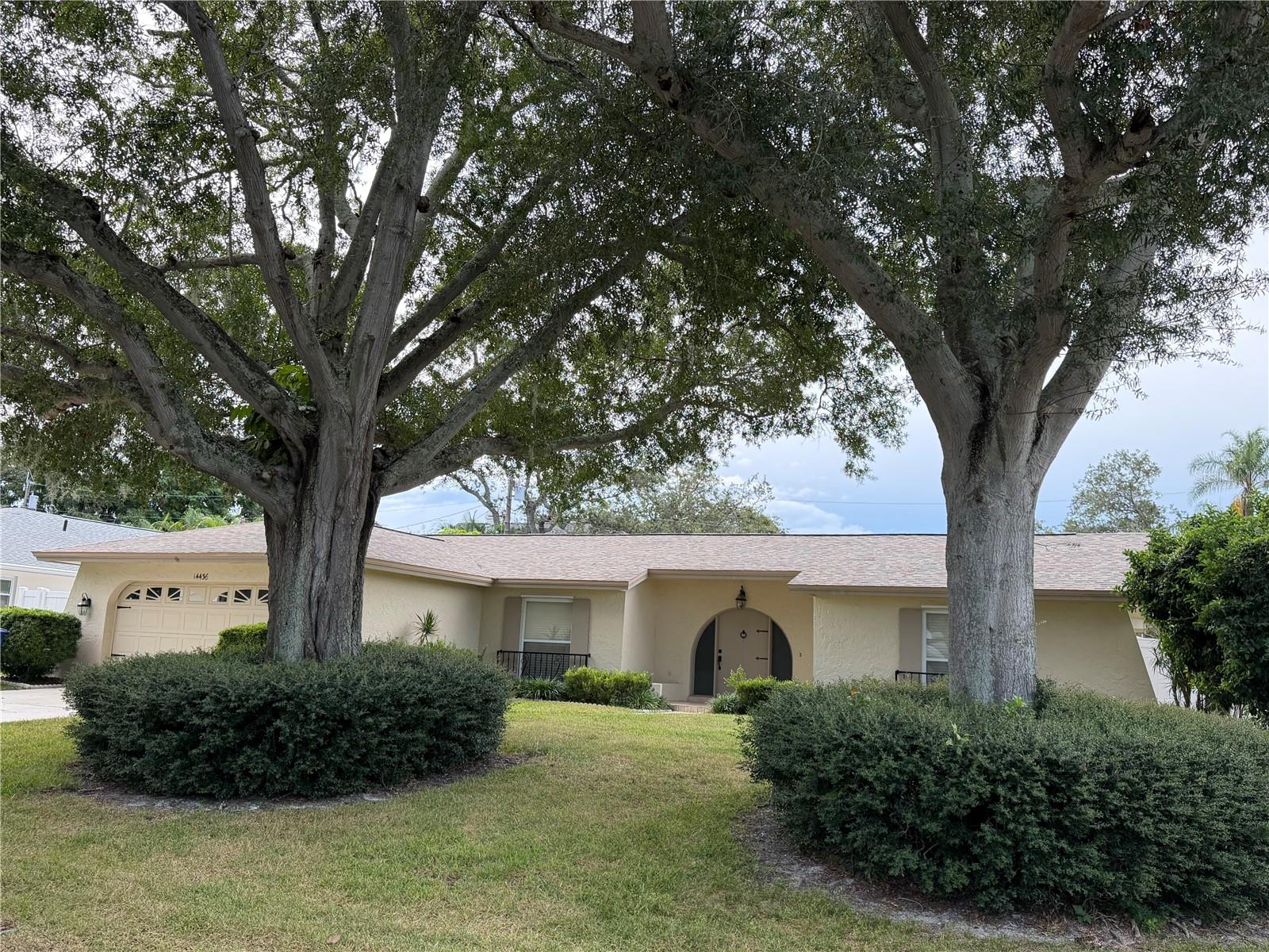14436 BAY HILLS DR - Photo 1