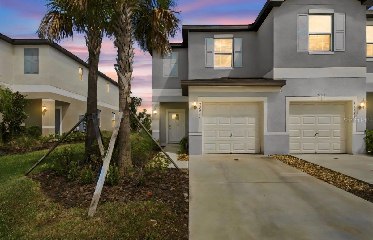32041 POWDERPUFF MIMOSA DR - Photo 1