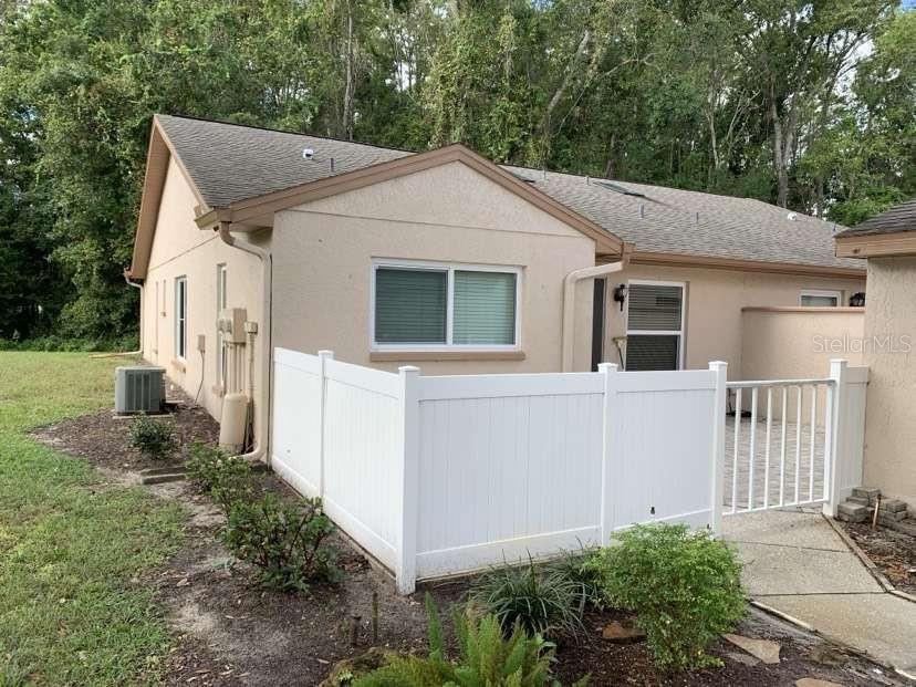 13136 CYPRESS HILL DR - Photo 1