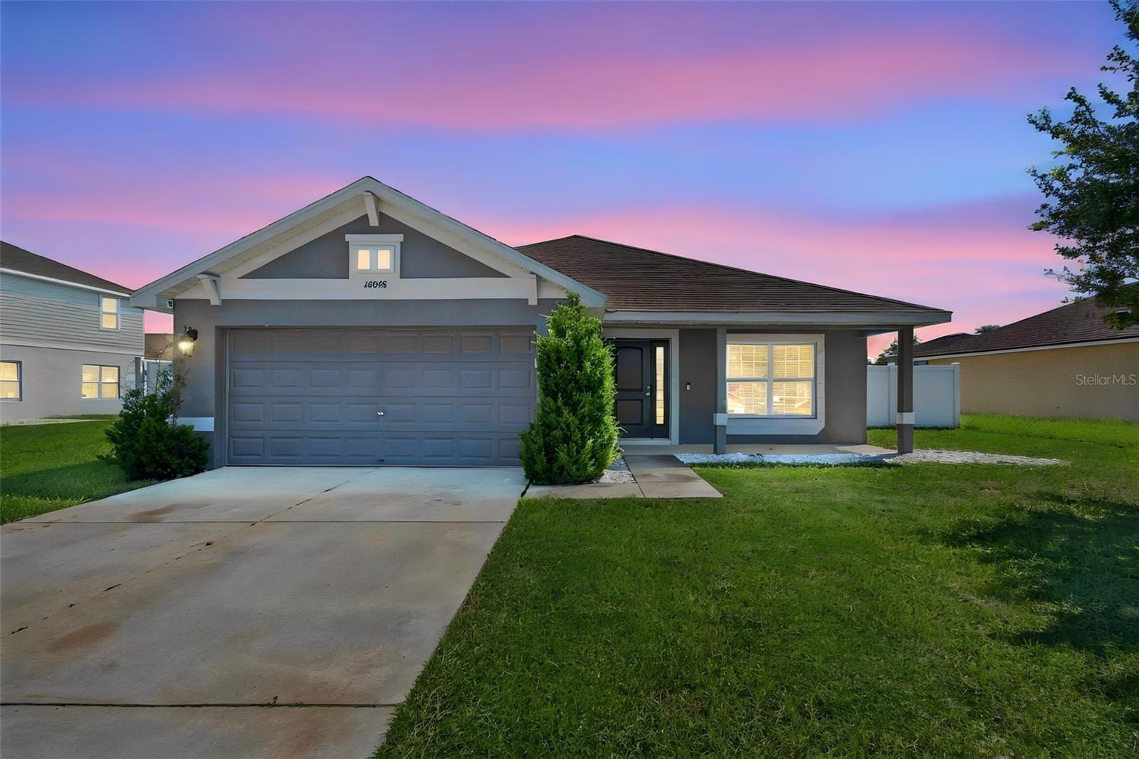 16048 SAWGRASS BREEZE AVE - Photo 1