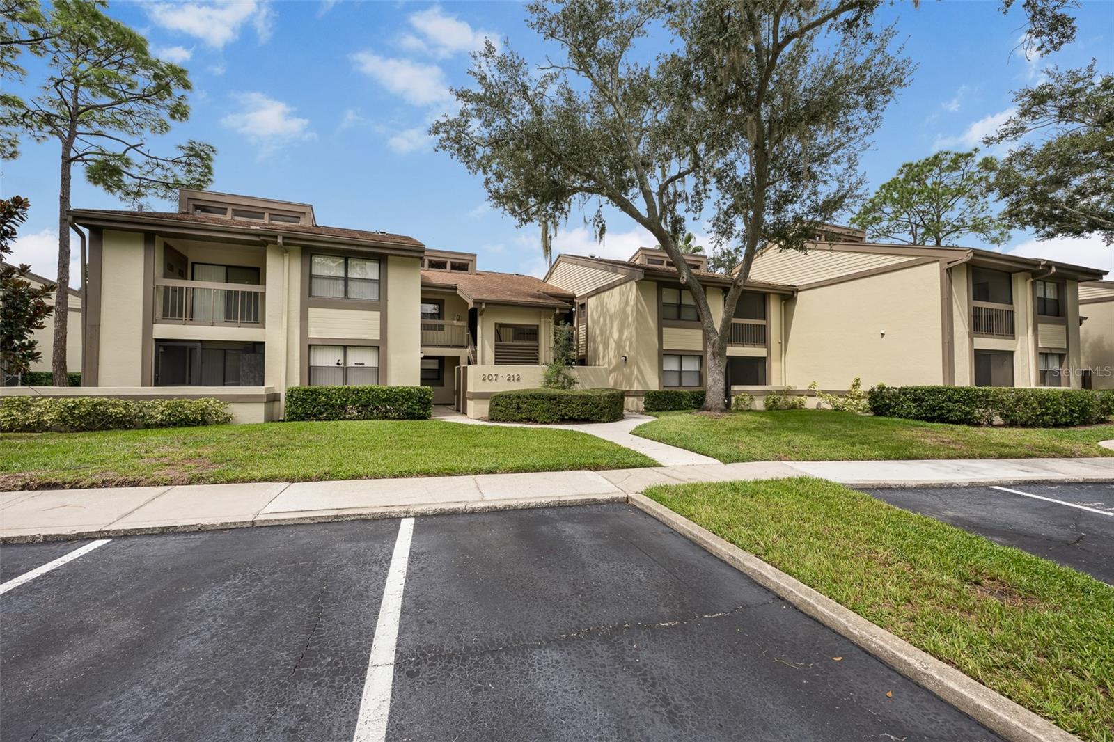210 WOODLAKE WYNDE - Photo 1