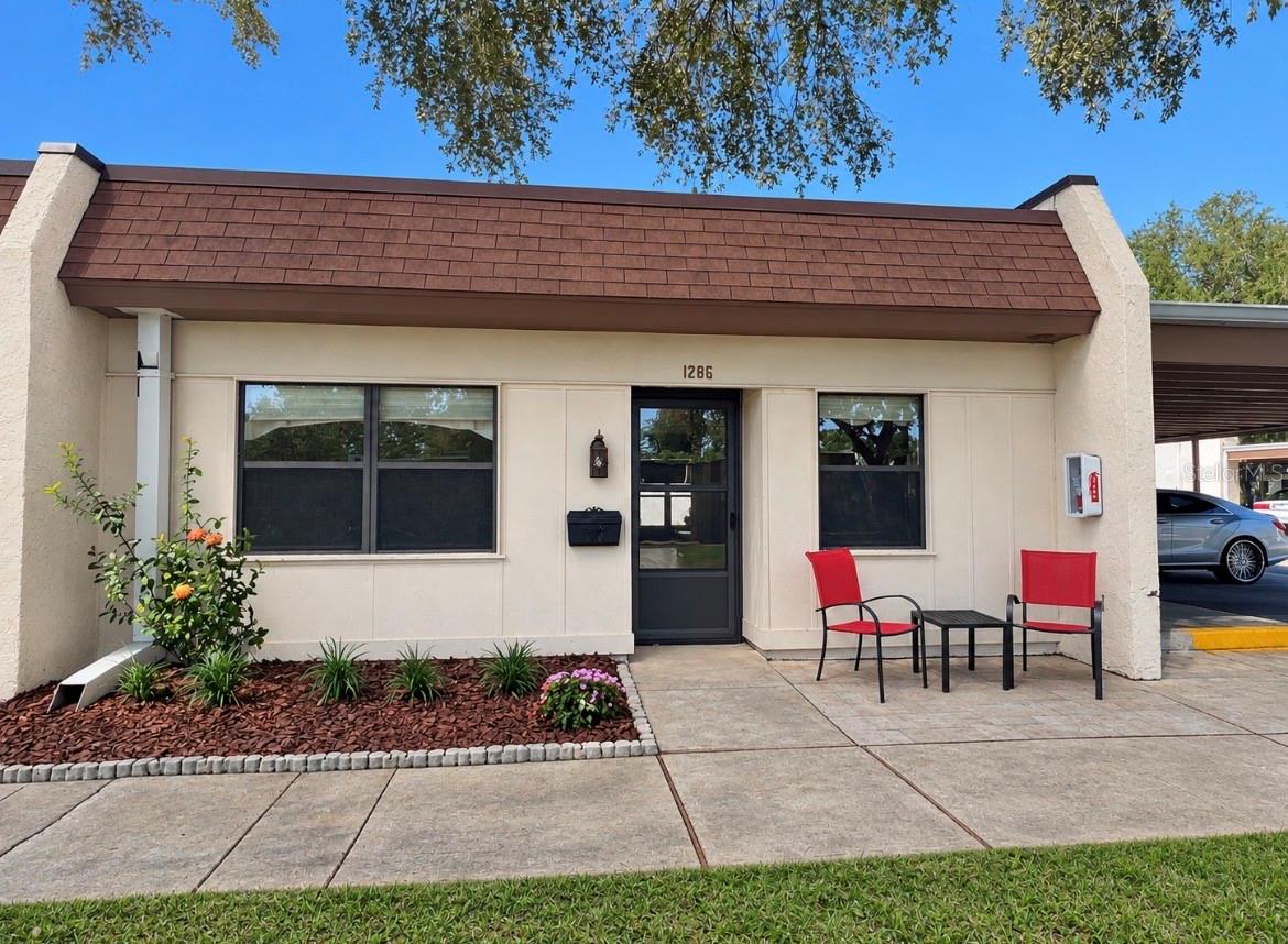 1286 MISSION HILLS BLVD - Photo 1