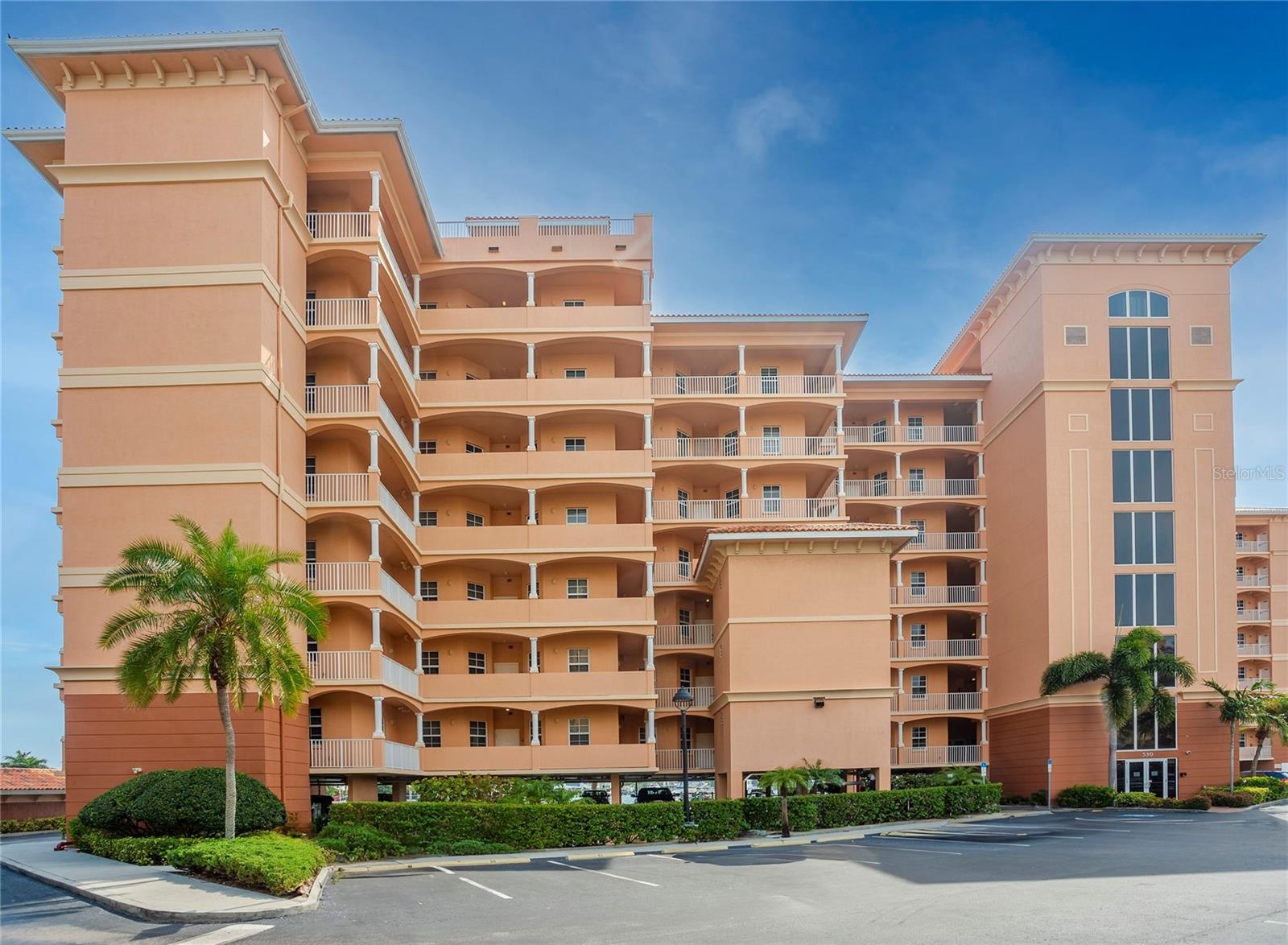 530 S GULFVIEW BLVD #606 - Photo 1