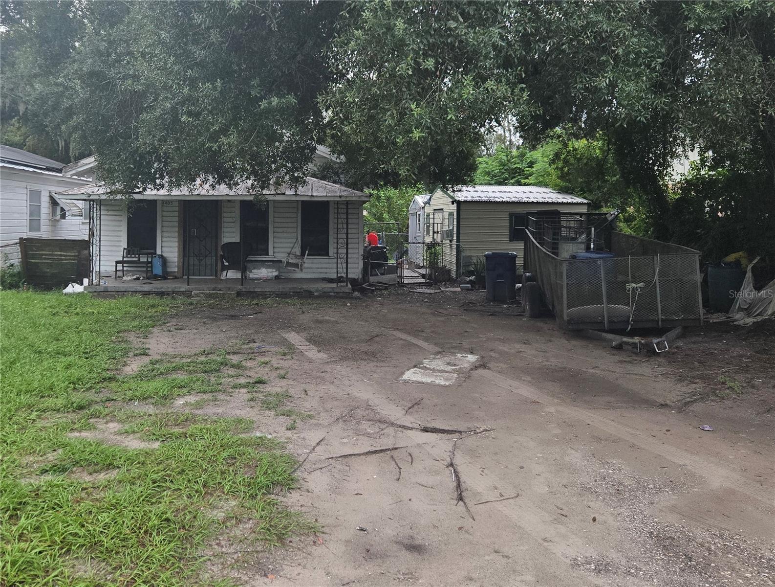 4405 E HENRY AVE - Photo 1