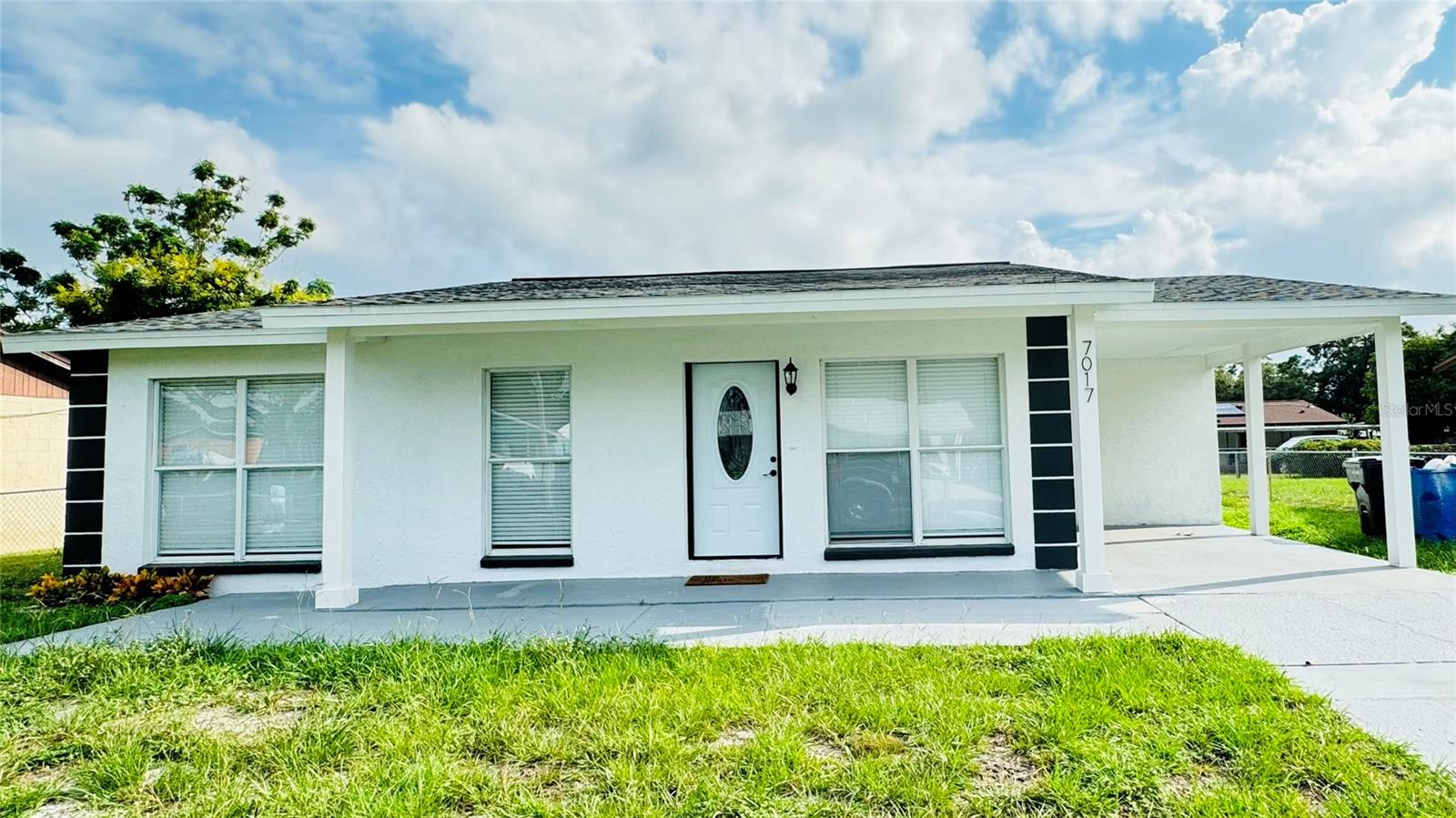7017 SANDHURST DR - Photo 1