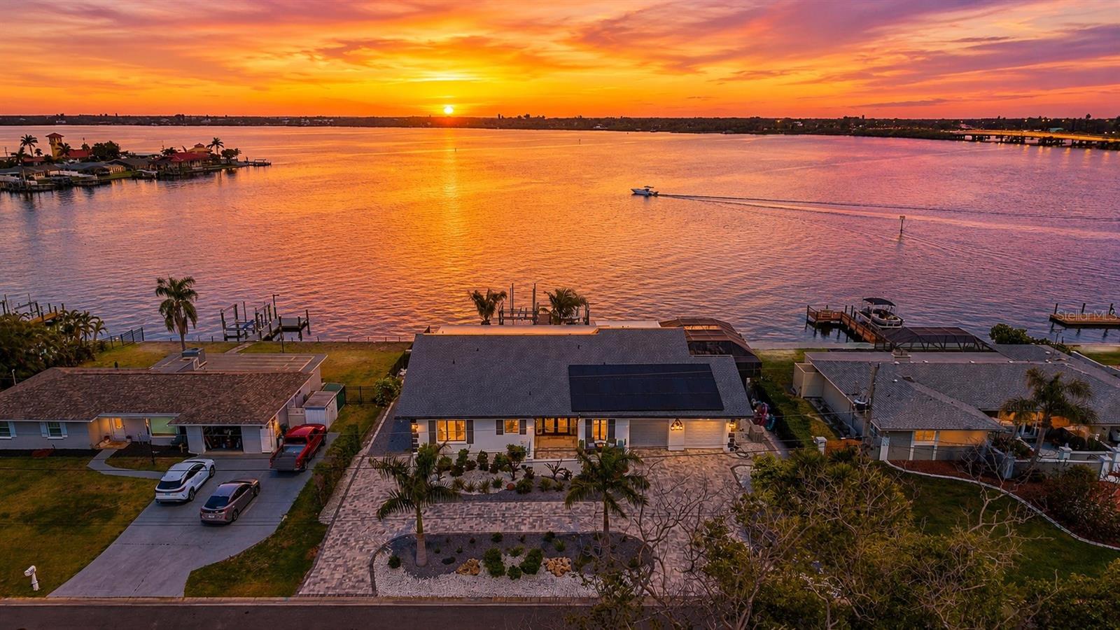 5207 BAY STATE RD - Photo 1