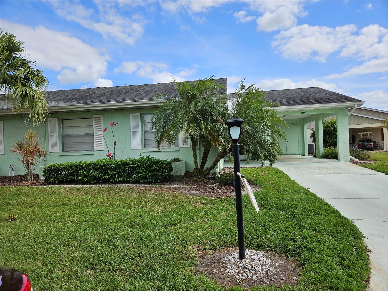 304 GRAYSTON PL - Photo 1