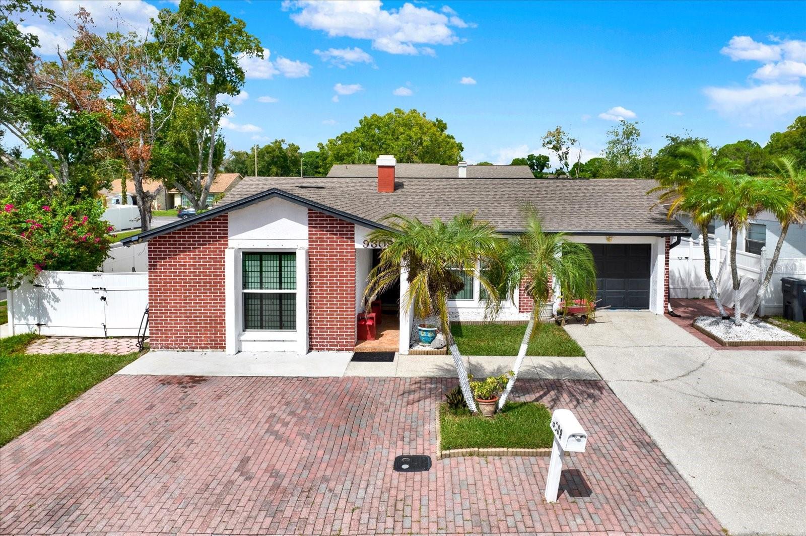 9309 ASHFIELD CT - Photo 1