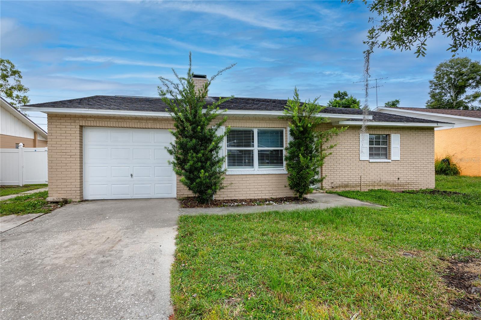 4624 WISTERIA DR - Photo 1
