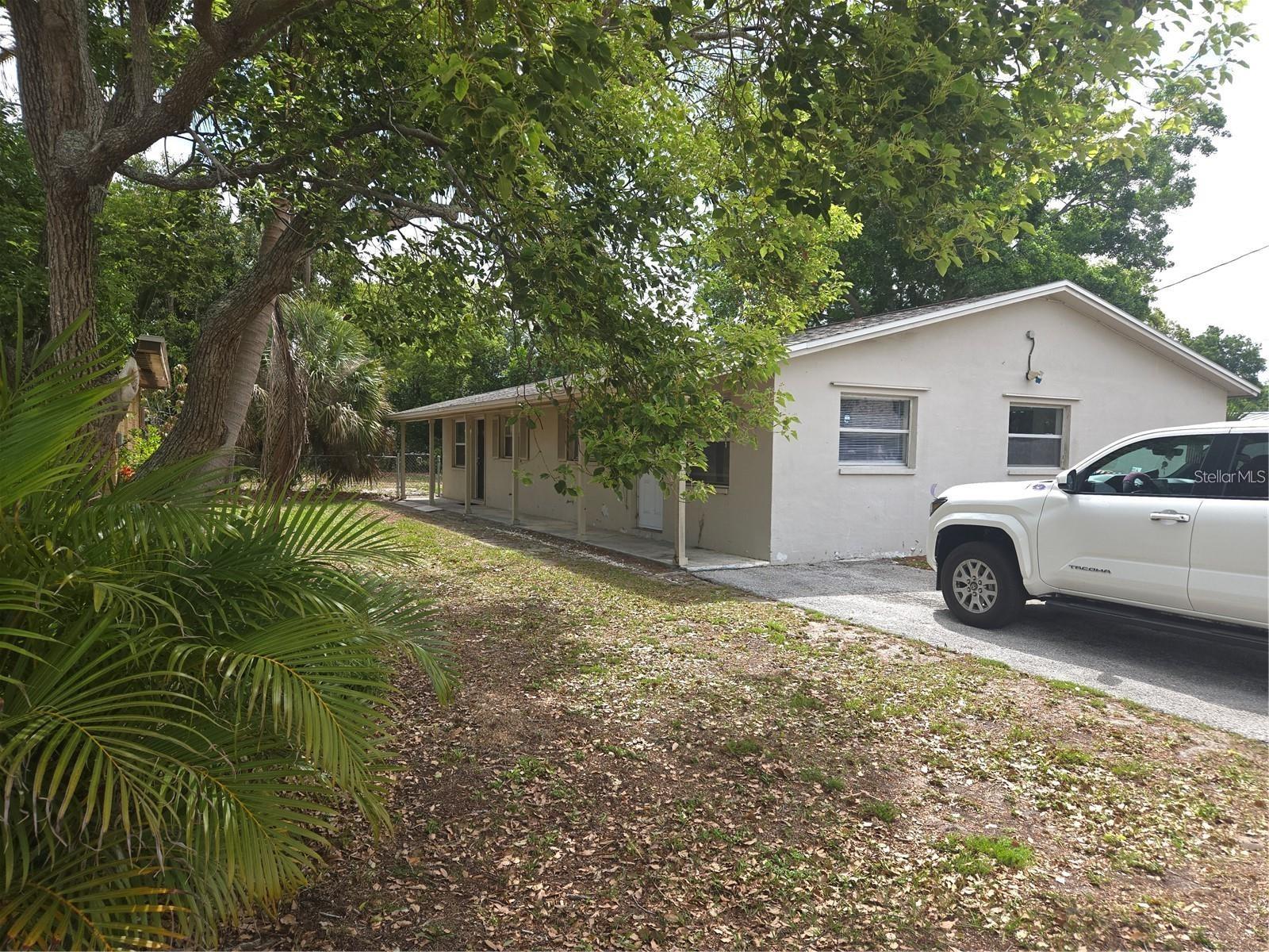 1741 TROTTER RD #B - Photo 1