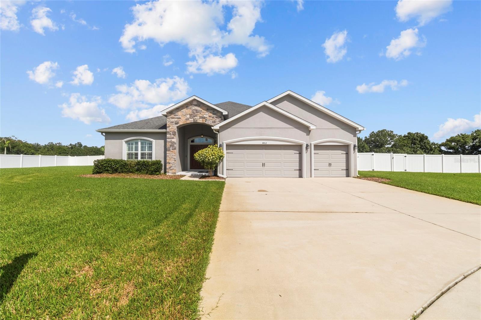 4412 DEVINSHIRE FIELDS LOOP - Photo 1