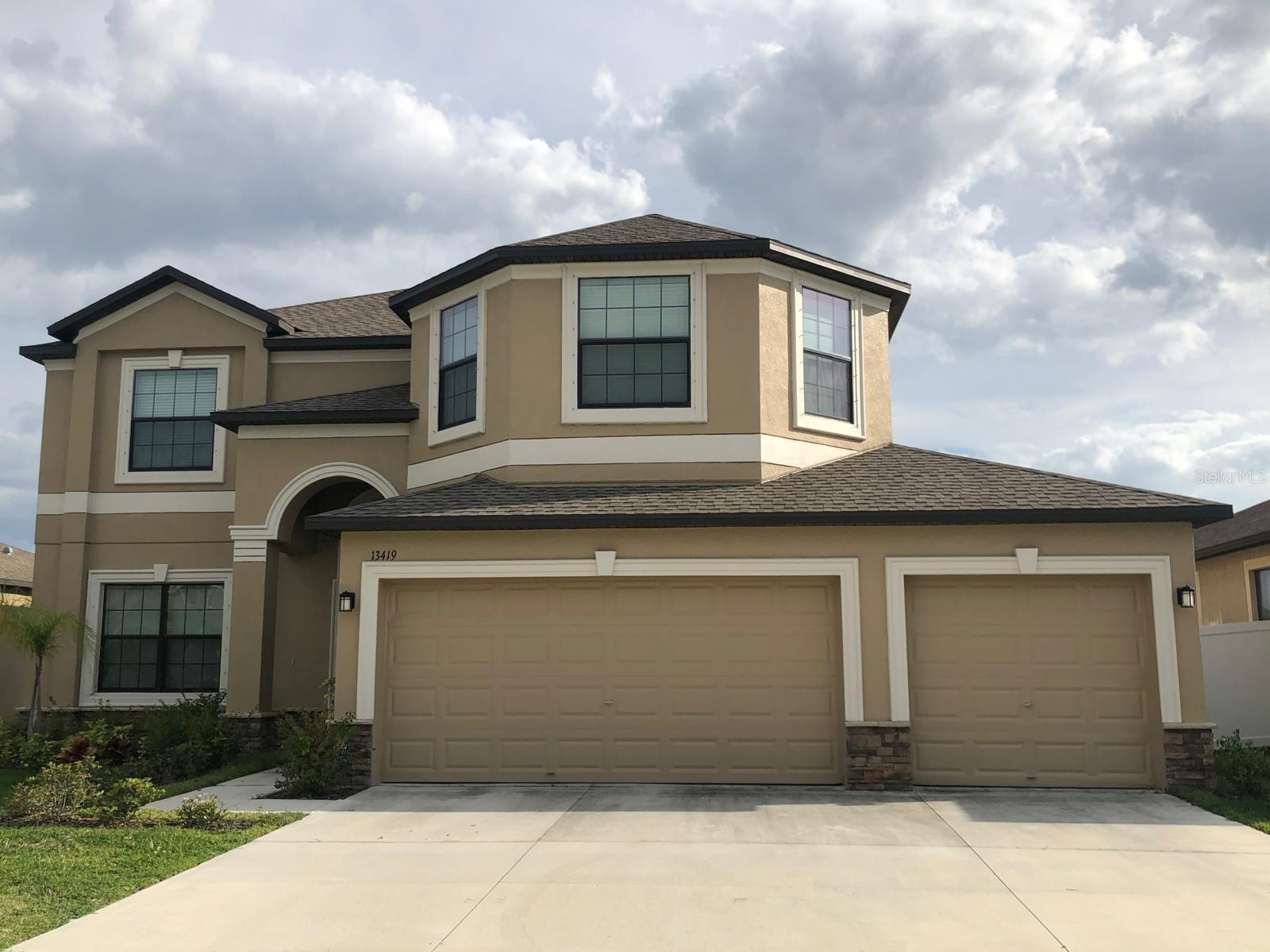 13419 WHITE SAPPHIRE RD - Photo 1