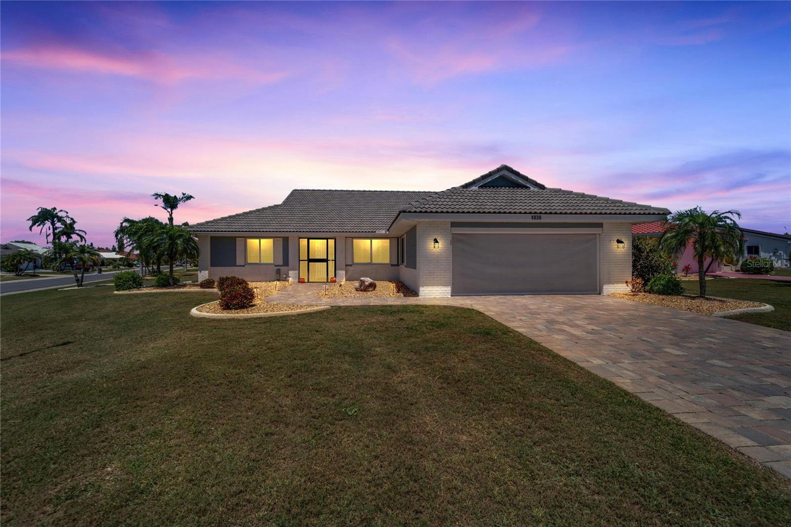 1839 WOLF LAUREL DR - Photo 1