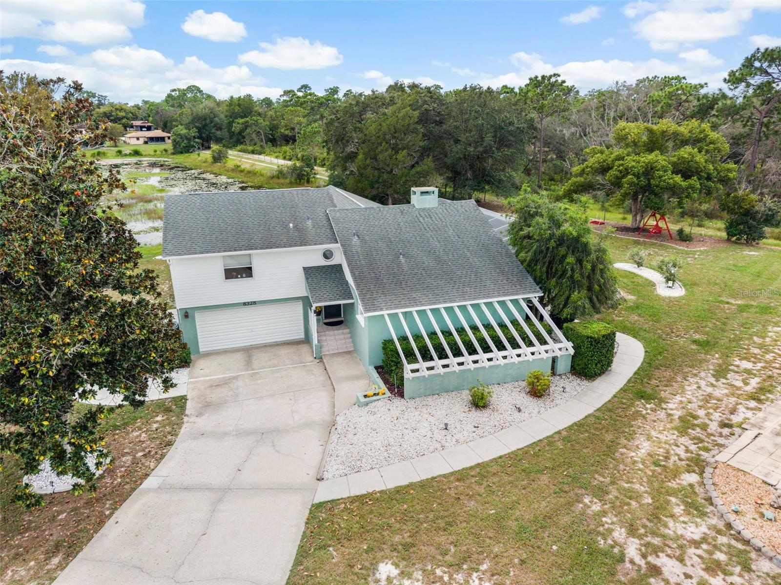 8328 DUNNELLON RD - Photo 1