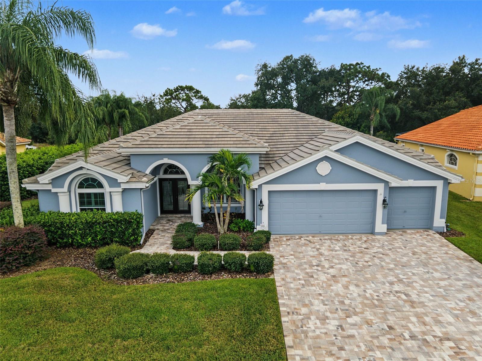 1028 HAGEN DR - Photo 1