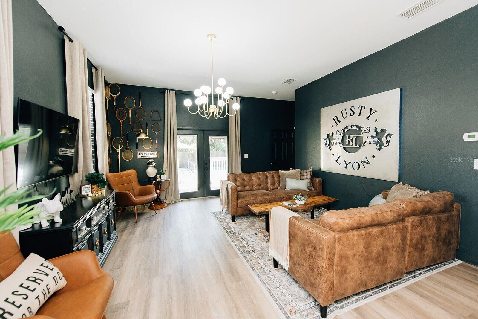 2705 N OAKDALE AVE #A - Photo 1