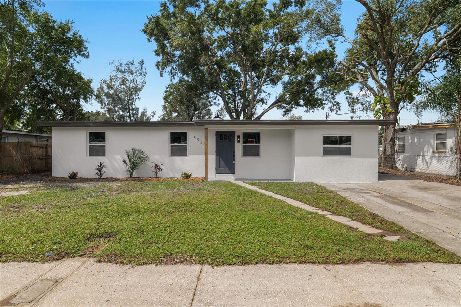 4923 S 83RD ST - Photo 1