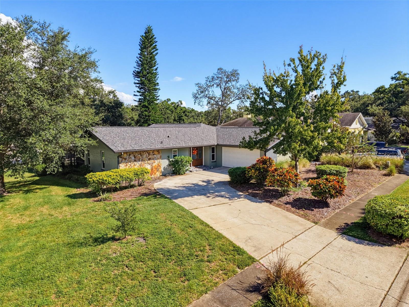 3 SUMMIT LN - Photo 1