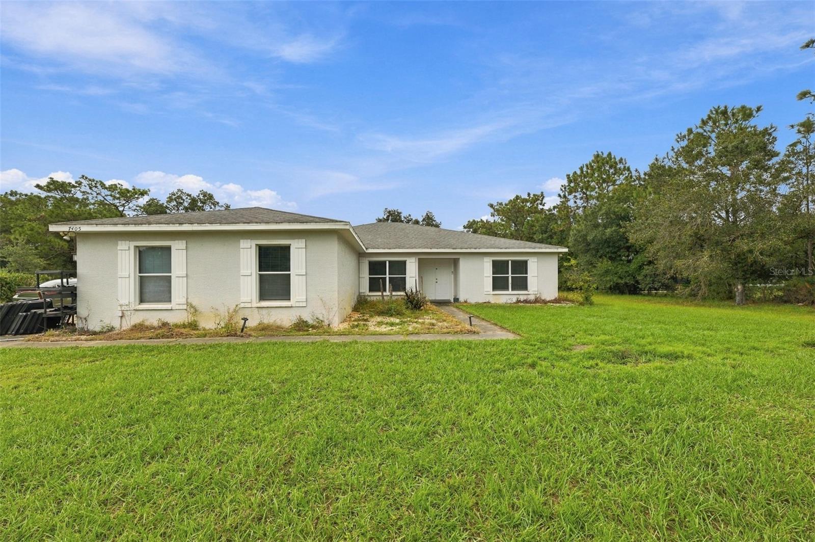 7405 MIRACLE LN - Photo 1
