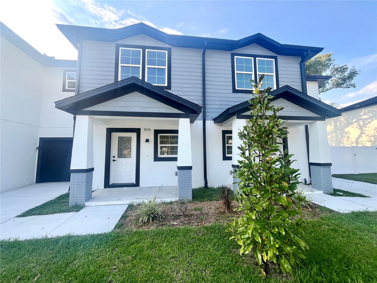 8110 N GREENWOOD AVE - Photo 1