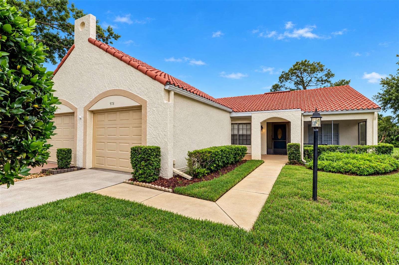 978 MADRID DR - Photo 1